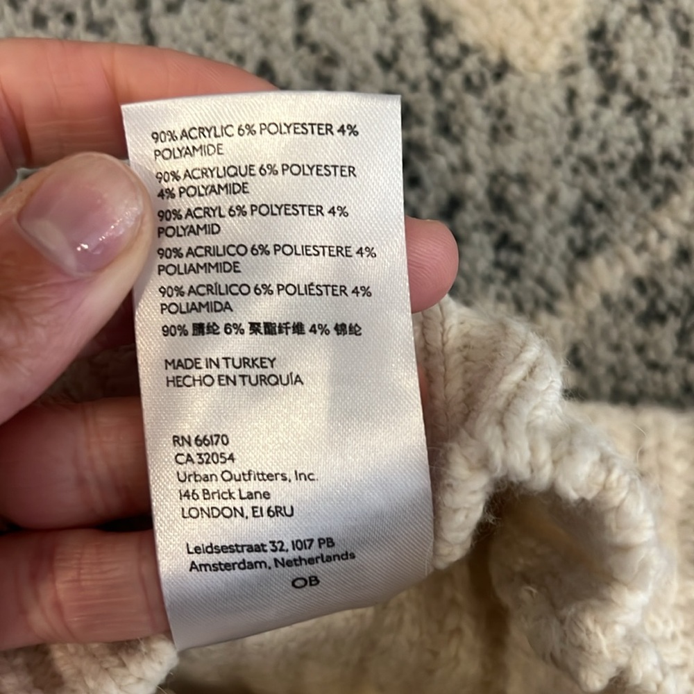 ANTHROPOLOGIE Fringed Mockneck Sweater Vest in Ivory - Picture 3 of 4